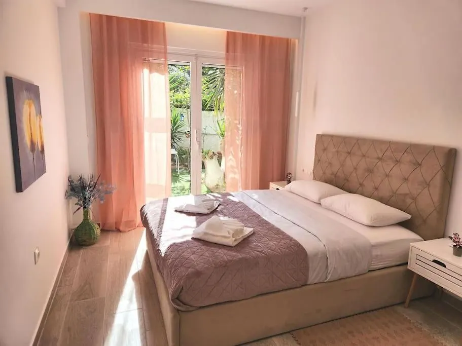 Nice Apartment Near Flisvos Vipgreece-1