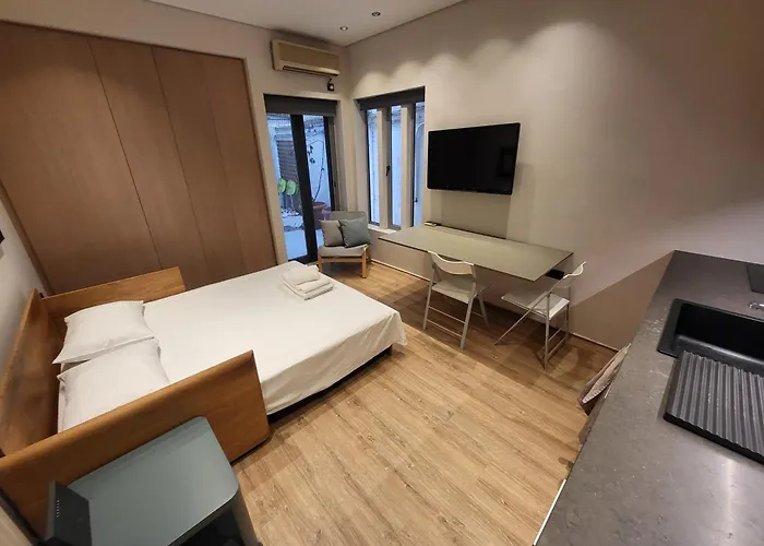 Cozy Kolonaki Studio